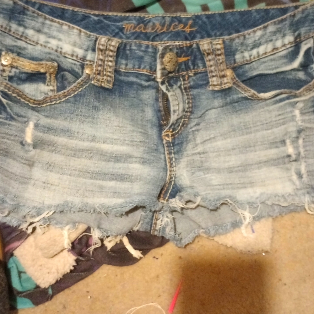 Women's size 5/6 blue jean cut off shorts